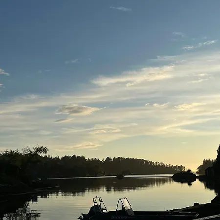 Seaside With Archipelago Views In Radoy Semesterbostad
