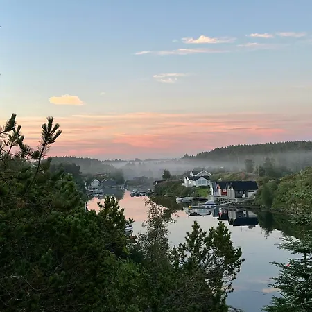 Seaside With Archipelago Views In Radoy Ferienhaus