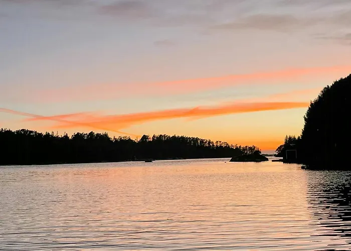 Seaside With Archipelago Views In Radoy Bovagen