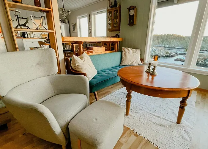 Seaside With Archipelago Views In Radoy Semesterbostad Bovagen